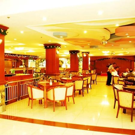 Grand Regal Hotel باكولود المظهر الخارجي الصورة