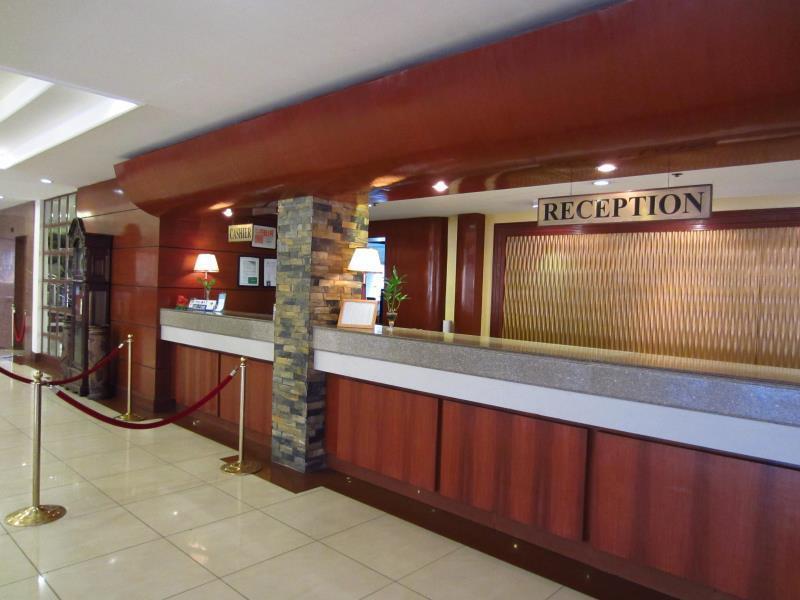 Grand Regal Hotel باكولود المظهر الخارجي الصورة