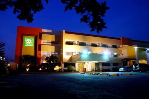 Grand Regal Hotel باكولود المظهر الخارجي الصورة